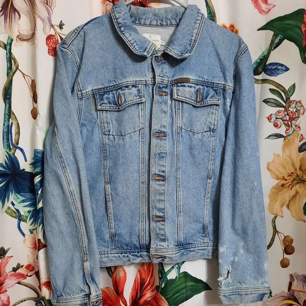 ~{Calvin Klein}~ Vintage 80's stone wash denim jacket.